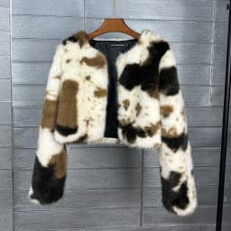 [EAM] Pattern Short Elegant Faux Fur Jacket New Round Neck Long Sleeve Women Coat Fashion Tide Autumn Winter 2026 CPG6814