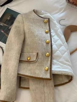 Autumn Winter New Style Warmth Outerwear Women's round Neck Slim Fit Cashmere Coat Leather Design Gold Button Small Fragrance...
