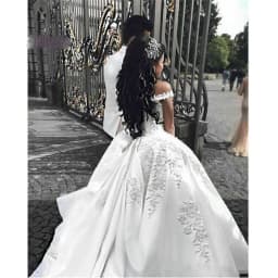 Customized Illusion Wedding Dresses 2026 Elegant Off The Shoulder Appliques Lace Elegant Bride Dress Princess Wedding Gowns