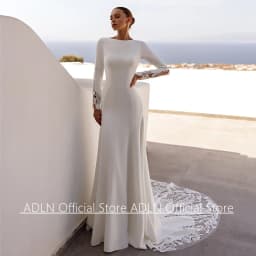 Ivory Mermaid Wedding Dress Customized Boat Neck Long Sleeves Illusion Back Buttons Sequined Applique Bridal Gown Court Train