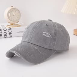 Hole Style Baseball Cap: Fashionable, Retro-Style Cap with Cool Tearing Details. Suitable for Casual Wear, Streetwear or Daily C