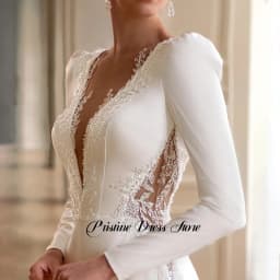 Simple Jersey Long Sleeves Wedding Dress Customized Elegant Sheath Deep V-Neck Appliques Bridal Gown with Court Train for Bride