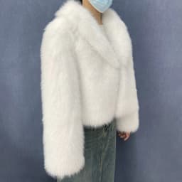 Women's Winter Fur Coat round Neck Design Fox Large Lapel Short Top Elegant Warmth for Cold Weather