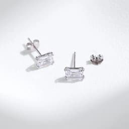 MODIAN 925 Sterling Silver Shinning Clear Cubic Zirconia Stud Earrings For Women Simple Daily Office Wedding Engagement Jewelry