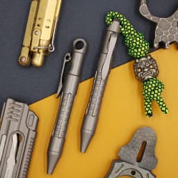 Titanium Alloy Mini Tactical Pen Bolt Action Mini Pen Multifunction Pocket EDC Pen Keychain Writing pen Window Breaking Tool