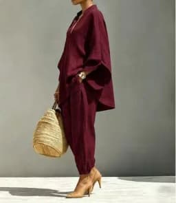 Women’s Summer Casual, Loose-Fitting, Solid-Colored, Deep V-Neck, Batwing Sleeves, Ankle-Cuffed, Nine-Inch Pants, Leisure Outfit