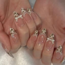 24pcs Autumn Leopard Pattern Fake Nail Tips Shiny Large Crystal French Wearable Press on Nails Spice Girls Fashion False Nails