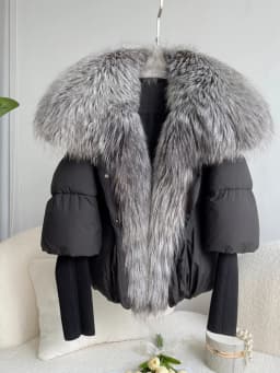 Female Large Fox Fur Collar Outerwear Thick Warm Fur Real Fur Coat Winter Jacket Women White Duck Down Jackets Hooded