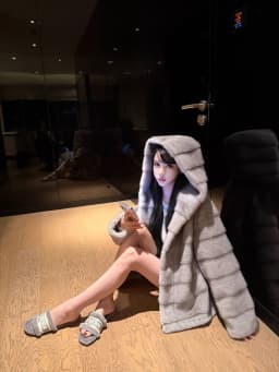 Chen Yinduo Winter New Style Thick Korean High-End Feeling Women's Fur Coat with Hood Long Sleeve Elegant Fashion Outerwear