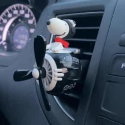 Exquisite Anime Snoopys Cute Vehicle-mounted Aromatherapy Creativity Automobile Supplies Men and Women Gifts