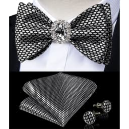 Classic White Selr-tie Bowtie with Ring Pocket Square Cufflinks Set Fashion Solid Men's Bow Tie for Wedding Groom Business Knots
