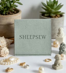 50pcs SHEEPSEW Microfiber Jewellery Envelope Pouches Custom Deboss Logo Multi Colors Jewelry Packaging Bag For Bridesmaid