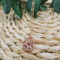 Rose Gift Box Four -leaf Grass Necklace Heart Necklace Cute Four Leaf Clover Necklace Dainty Gold Necklaces Gifts for Girlfriend