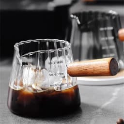 JUSTINLAU Espresso Measuring Cup with Wood Handle Vertical Grain Glass Coffee Extraction Cup with Scale Milk Jug Measure Mug