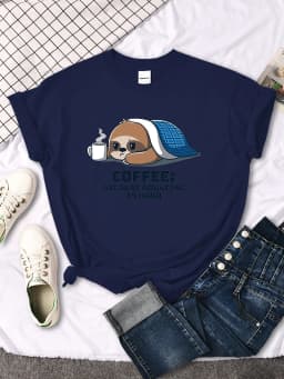 Women's Tshirt Sloth Hiding In Quilt And Coffee Print T-Shirts For Women Kpop Vintage Short Sleeve Top Punk Casual Women T Shirt