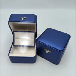 Custom LOGO PU Leather LED Jewelry Box Creative Deer Buckle Proposal Ring Pendant Case Paired Ring Jewelry Packaging Box Gift
