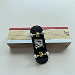 Mini Fingerboard Ramp Set Portable Quarter Pipe & Rail for Tech Deck Practice Desktop Skate Park Obstacles for Fingerboarding