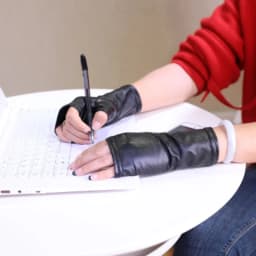 Half-finger leather lace, soft and warm in autumn and winter, plus velvet fingerless short leather gloves, non-slip driving S91