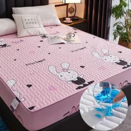 Cartoon Quilting Waterproof Fitted Sheet Cute Printed Padded Mattress Protector Skin-Friendly Non-Slip Mat with Elastic Band