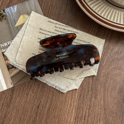 1pc Korean France Acetate Grab Clip, Simple Retro French Elegant Temperament Back of the Head Coil Hair Shark Clip Hairpin