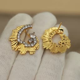 New Sight Design Crystal Irregular Heart Stud Earrings for Women Fashion Brand Jewelry Unique Zirconia Hollow Earrings