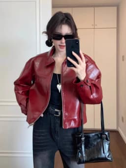 American Retro Women's Short Red Leather Jacket Motorcycle Style Upper Body Top Premium Design Small Size Friendly