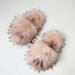 Luxury Fluffy Faux Fur Heart Shape Bag With Slippers For Women Raccoon Brown Teddy Bear Fox Fur Slides Heart Bag Sets Girls