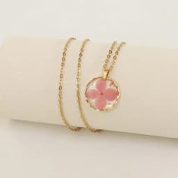 Pressed Flower Charm Necklace Handmaking Epoxy Resin Dried Flower Series Necklaces Natural Flowers Pendant Custom Chain Necklace