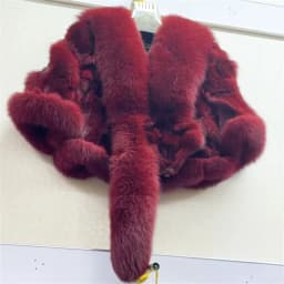 New Real Fox Fur Coat Autumn and Winter Fox Fur Shawls Neckline Jacket Women Natural Fur Vest Shawl Short Trend Lady Fur Poncho