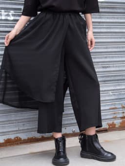 [EAM] High Elastic Waist Black Chiffon Asymmetric Pants New Loose Fit Trousers Women Fashion Tide Spring Autumn 2026 1DF4656
