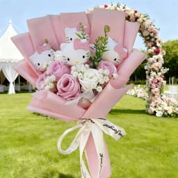 Sanrio Artificial Rose Bouquets and Hello Kitty Preserved Rose Bouquets Are Perfect for Home and Wedding Decorations