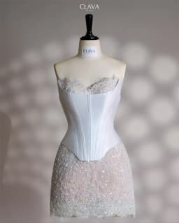 Tokyo Customized White Strapless Wedding Dresses Sleeveless Elegant Mini Bridal Gowns 2025 Back Lace-Up Mermaid Wedding Gowns