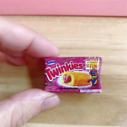 1/12 Scale Miniature Hostes,s Cakes Dollhouse Food Mini Cakes Mini Dollhouse Groceries Mini Doll Food Diorama and Snack Cake