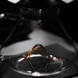 MHW-3BOMBER Hill Coffee Server Guide Extraction Pour Over Coffee Server Ergonomic Handle High-Borosilicate Glass For Barista