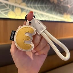 Mixed Color Pu Leather Letter Key Chains A-Z Initial Alphabet Pendant Wristband Key Ring Bag Tag Ornaments Christmas Party Gifts