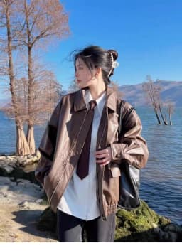 Short Black Leather Jacket Women's Style 2026 New Spring Autumn Popular Motorcycle Coat Small Size Young Women's Fashion