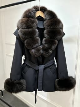 Janveny Luxury Women's Winter Down Jacket 2026 New Large Natural Real Fox Fur Cuff 90% White Duck Down Coat Female Feather Parka