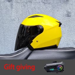 High quality motorcycle helmet, pedal, motorcycle half cover helmet, cascos para motos, paired with Bluetooth earphones