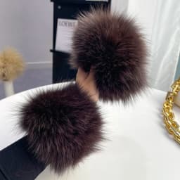 Women's Real Fox Fur Cuff Arm Warmer Lady Bracelet High-Quality Wristband Glove Fashionable Fox Fur Cuffs for Stylish Warmth