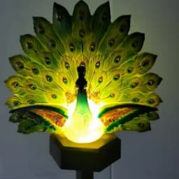 Solar Powered Peacock Garden Stake Light Resin Waterproof Auto On LED Peacock Figurine Lamp for Outdoor Yard Lawn Pathway Decor