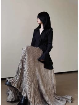 UMI MAO Oversized Pleated Irregular Skirt A Niche Design Sense Pleated Maillard Yamamoto Large Pleated Skirt Women Spring
