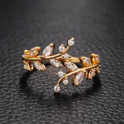 Huitan Aesthetic Flower Adjustable Finger Ring Female Brilliant Zirconia Jewelry for Engagement Ceremony Delicate Accessories