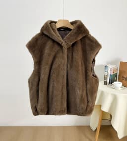 2025 Spring New Fashion Women's Solid Color Elegant Casual Trendy Simple Basic Loose Sleeveless Coats Female Clothes Vests Tops