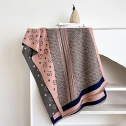New Brand Elegance Two-Sided Print Scarf Soft Warm Fringe Pashmina Shawl Autumn and Winter Outdoor Coldproof Windproof Blanket