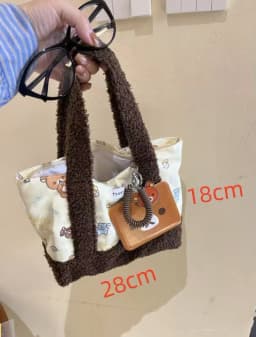 New Original Embroidered Cartoon Bear Passport Bag Versatile Large-capacity Document Storage Bag Portable Travel Cute Coin Purse