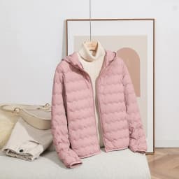 LANMREM Women Crew Neck Lightweight Short Down Jacket Wave Quilted Zipper Closure Portable Inner Wear Puffer Outerwear Coat