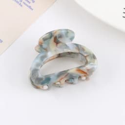 Elegant Sweet Small Oval Hair Claw Clip for Women Secure Grip Hair Accessories Ponytails Cute Hair Clips Sophisticated Style