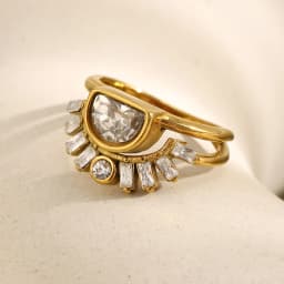 La. Muses Shining Zircon Sun Shaped Stainless Steel Women's Ring PVD Gold Plated Fashion Finger Jewelry Accessories