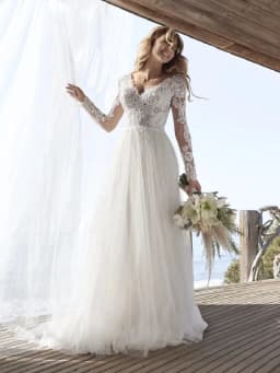Customized Long Sleeves Women Wedding Dresses V Neck Backless Appliques Bridal Gowns Graceful Vestido De Noiva Abendkleider
