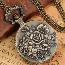 Vintage Bronze Flowers Quartz Analog Pocket Watch Gift Men Women Necklace Pendant Pocket Clock Arabic Numerals Dial Retro Watch